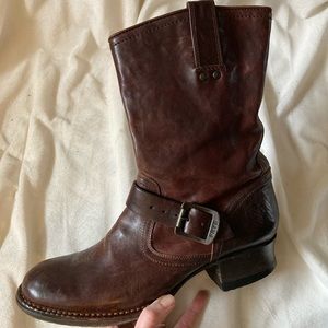 Frye Women’s mid calf boot - cognac size 8